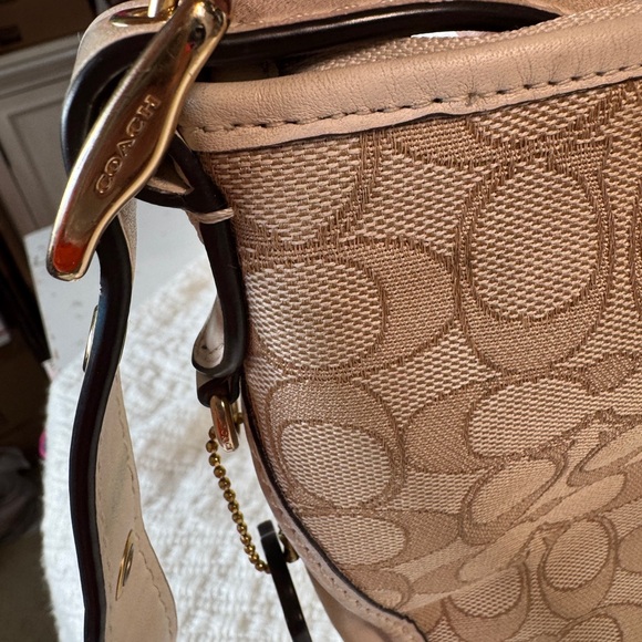 Sold! - Picture 5 of 9